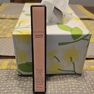 Gucci Multi-Use Concealer in Soft Peach